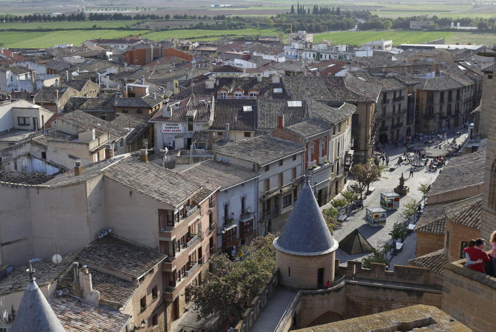 Olite-1000x670 - 7 pueblos cerca de Pamplona para visitar
