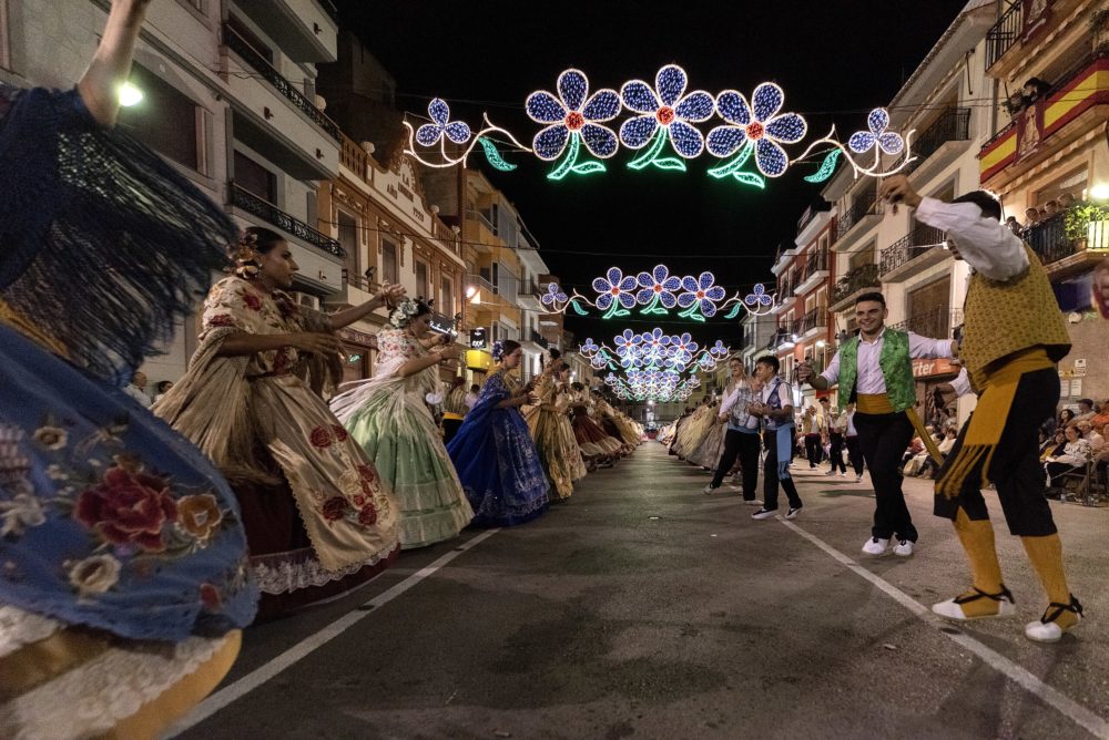 Plassa17-DANSA-_LA_fONT_DE_LA_FIGUERA-1000x668 - Los Pueblos Mágicos en la Comunidad Valenciana para conocer