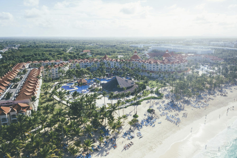 Cuáles son los hoteles a los que no llega tanto el sargazo en Punta Cana