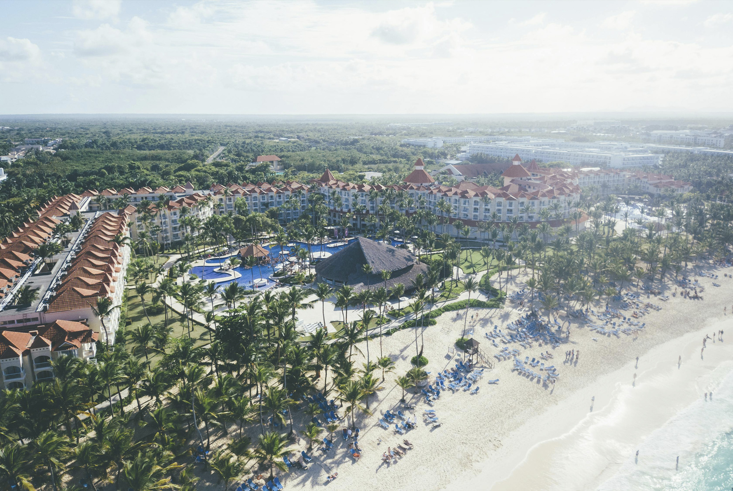 Cuáles son los hoteles a los que no llega tanto el sargazo en Punta Cana
