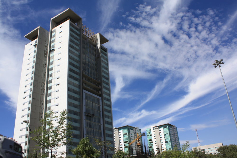 Santa-Fe-1000x667 - Las colonias de CDMX elegidas por magnates, millonarios y celebridades