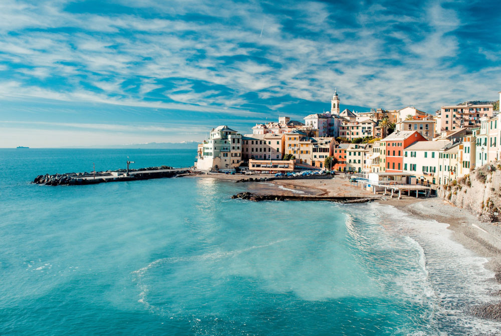 Santorini-1000x670 - Los 6 mejores cruceros por las islas griegas