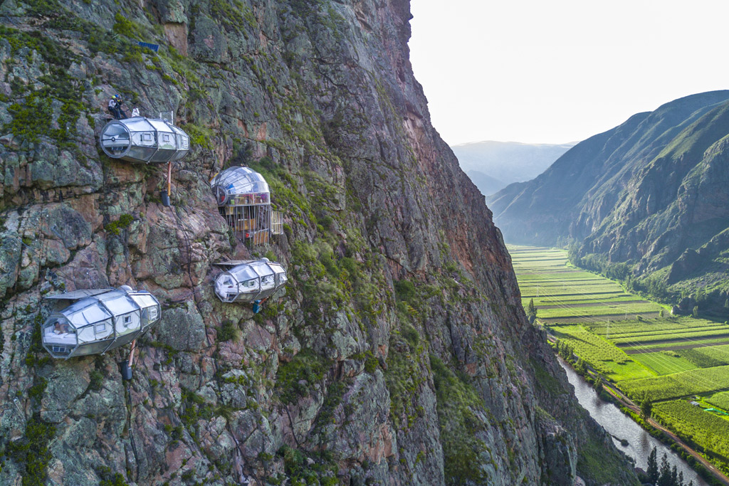 ¡Duerme en un acantilado! Hoteles «colgantes» en Argentina y Perú