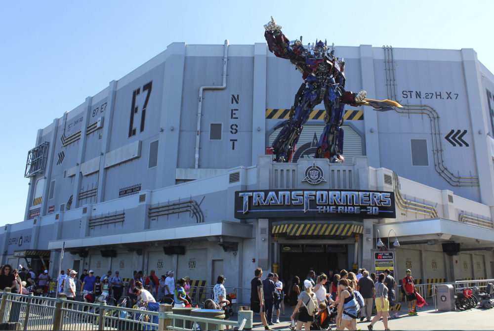 Transformers2-1000x670 - Las atracciones que debes experimentar sí o sí en Universal Studios Orlando