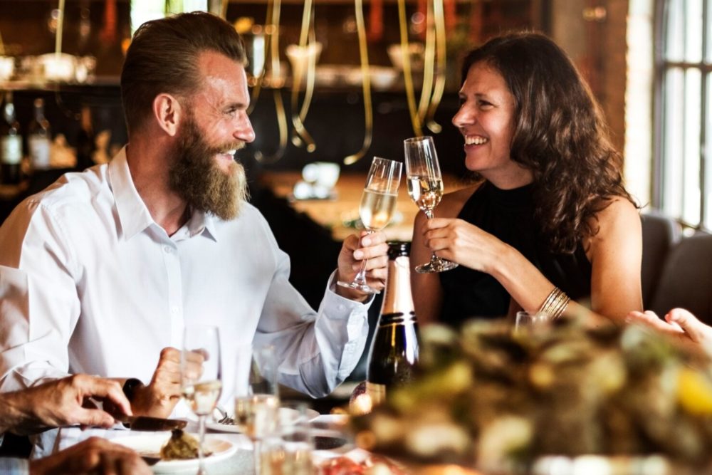 Vestimenta-crucero-1000x667 - Cómo ir vestido a los eventos de noche del crucero