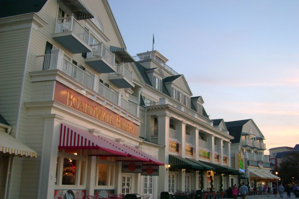 Cómo son las villas de lujo en Disney Orlando, cuánto cuestan y qué servicios tienen