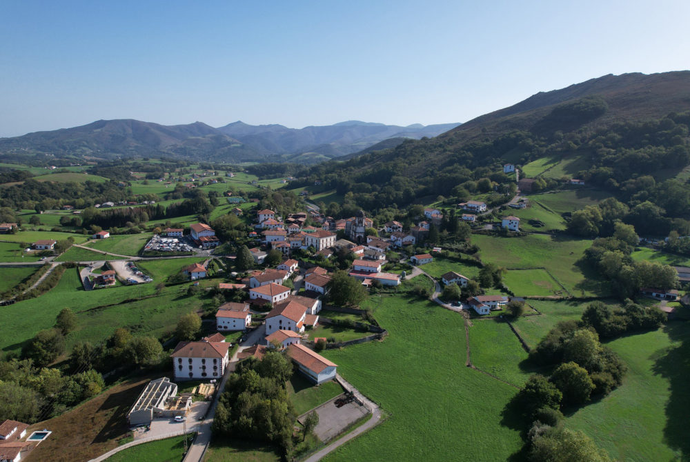Zugarramurdi-1000x670 - 7 pueblos cerca de Pamplona para visitar