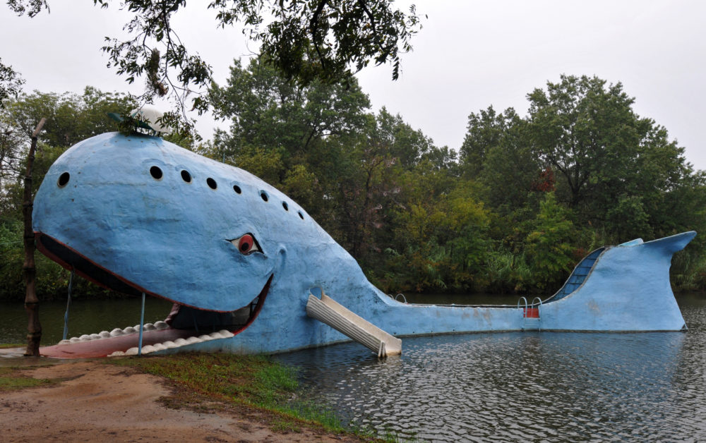 ballena-azul-ruta-66-1000x628 - Explora la Ruta 66: desde Chicago hasta Los Ángeles