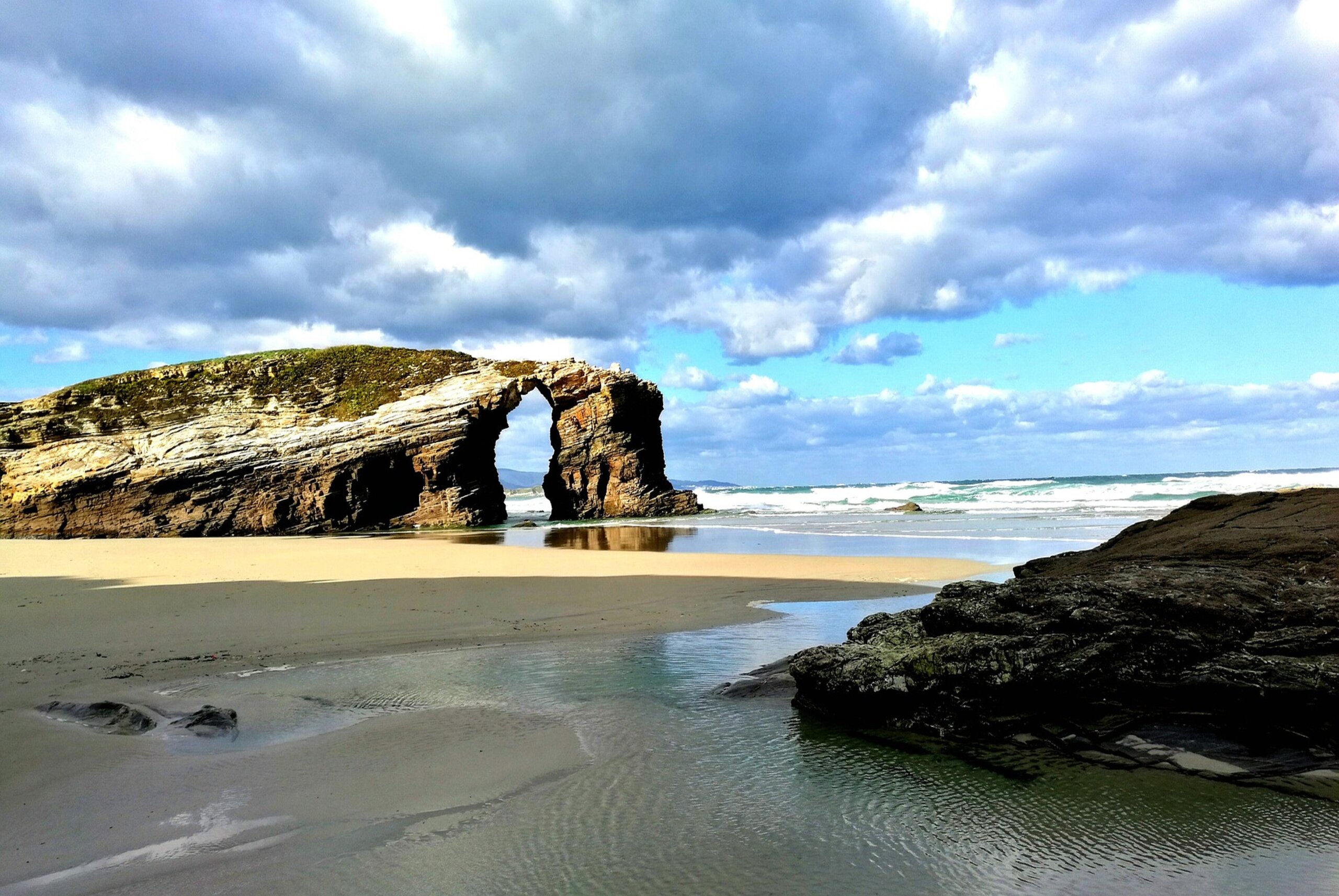 Cómo llegar a Playa de las Catedrales y cómo reservar la entrada Cómo llegar a Playa de las Catedrales y cómo reservar la entrada