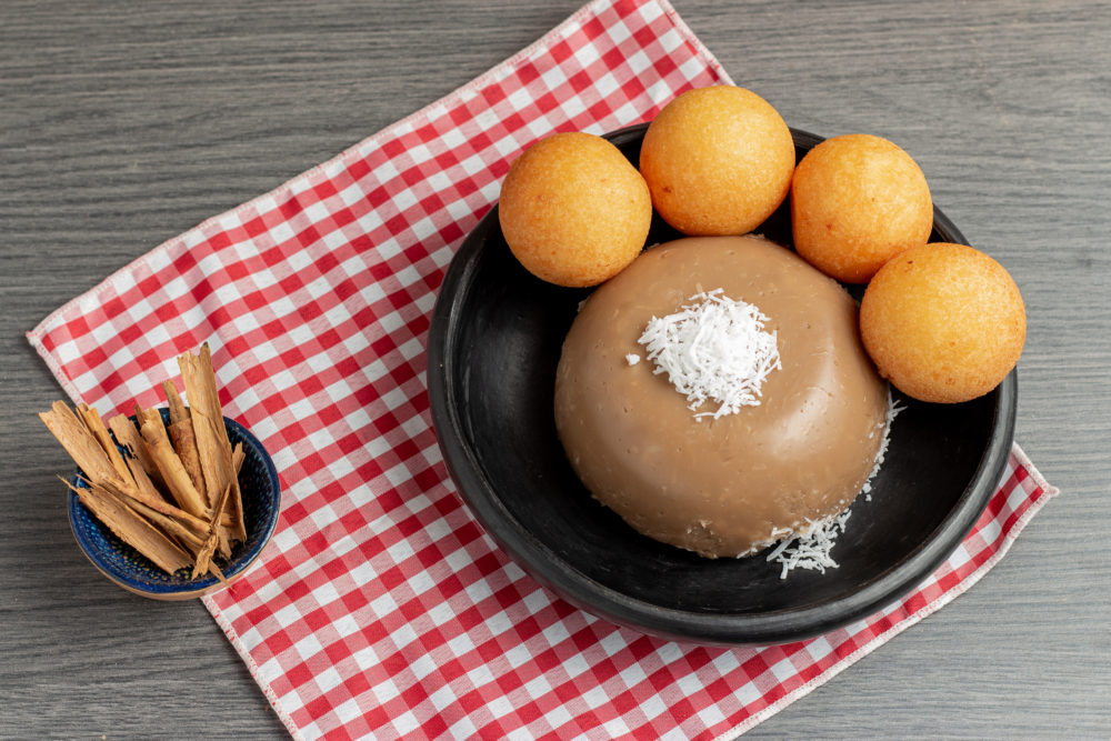 iStock-1442655452-1000x667 - 7 postres y dulces típicos de Bogotá para degustar si viajas a Colombia