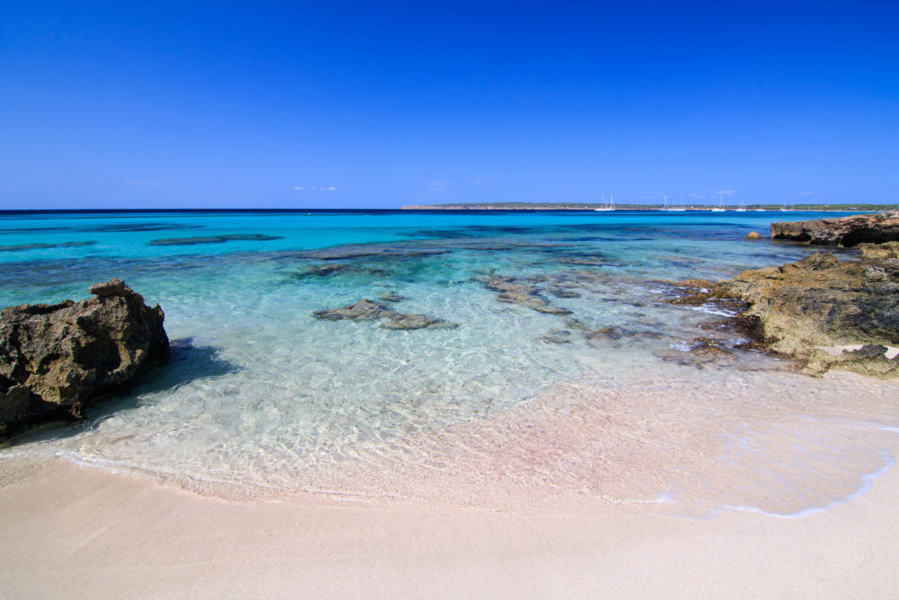 iStock-1621517362-1000x667 - Guía completa para viajar a Formentera: presupuesto, cómo ir y qué ver