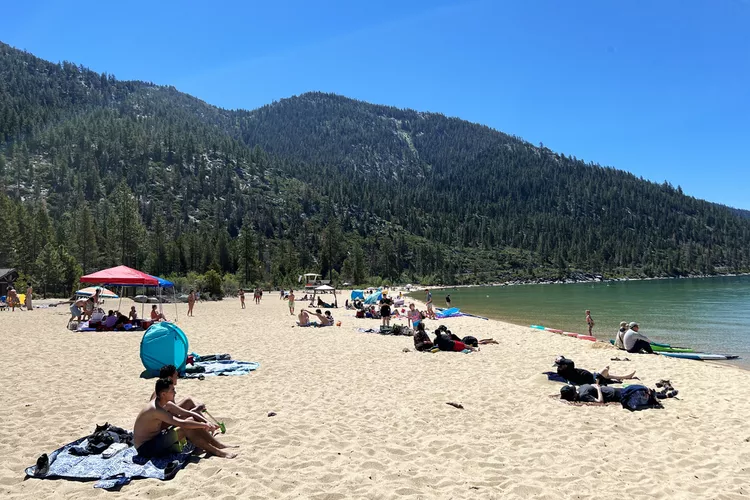 pueblo-inclinado-nevada - Las 12 mejores ciudades pequeñas para vivir en EEUU
