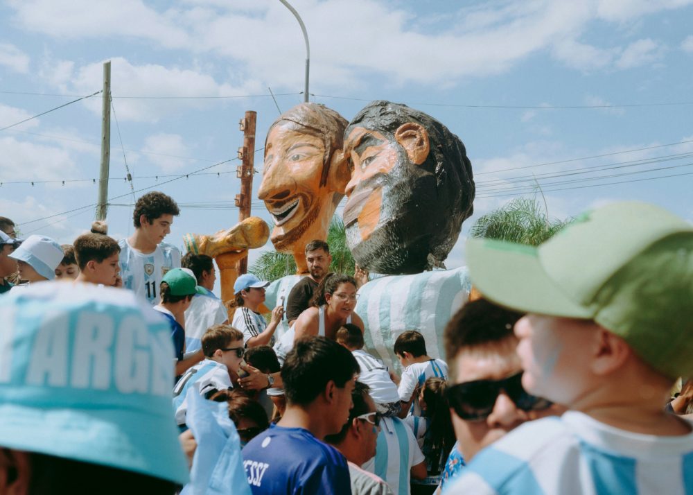 recorrido_futbolero_Buenos_Aires_hinchas-1000x714 - Más allá de las canchas: un recorrido futbolero por Buenos Aires