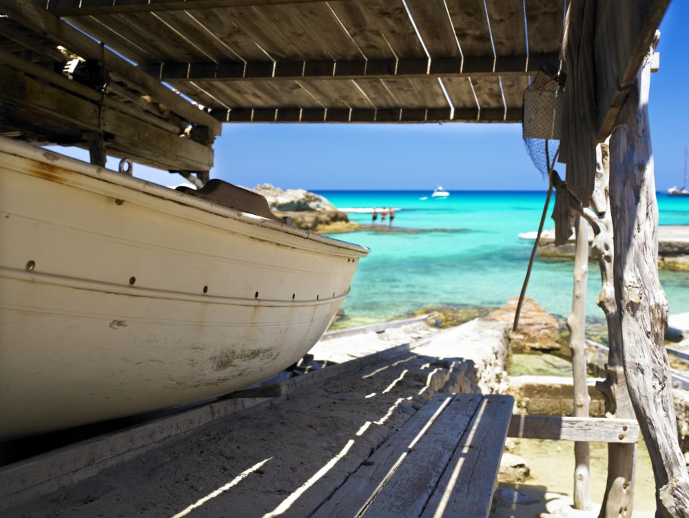 Es-calo-de-Sant-Agusti-formentera-1000x752 - 8 rincones idílicos para despedir el verano en Baleares