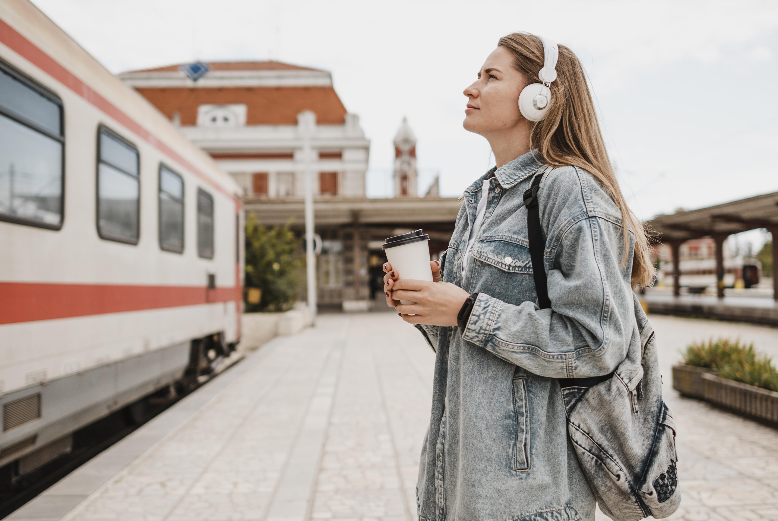 Así puedes viajar gratis en AVE y acumular descuentos de hasta el 90%