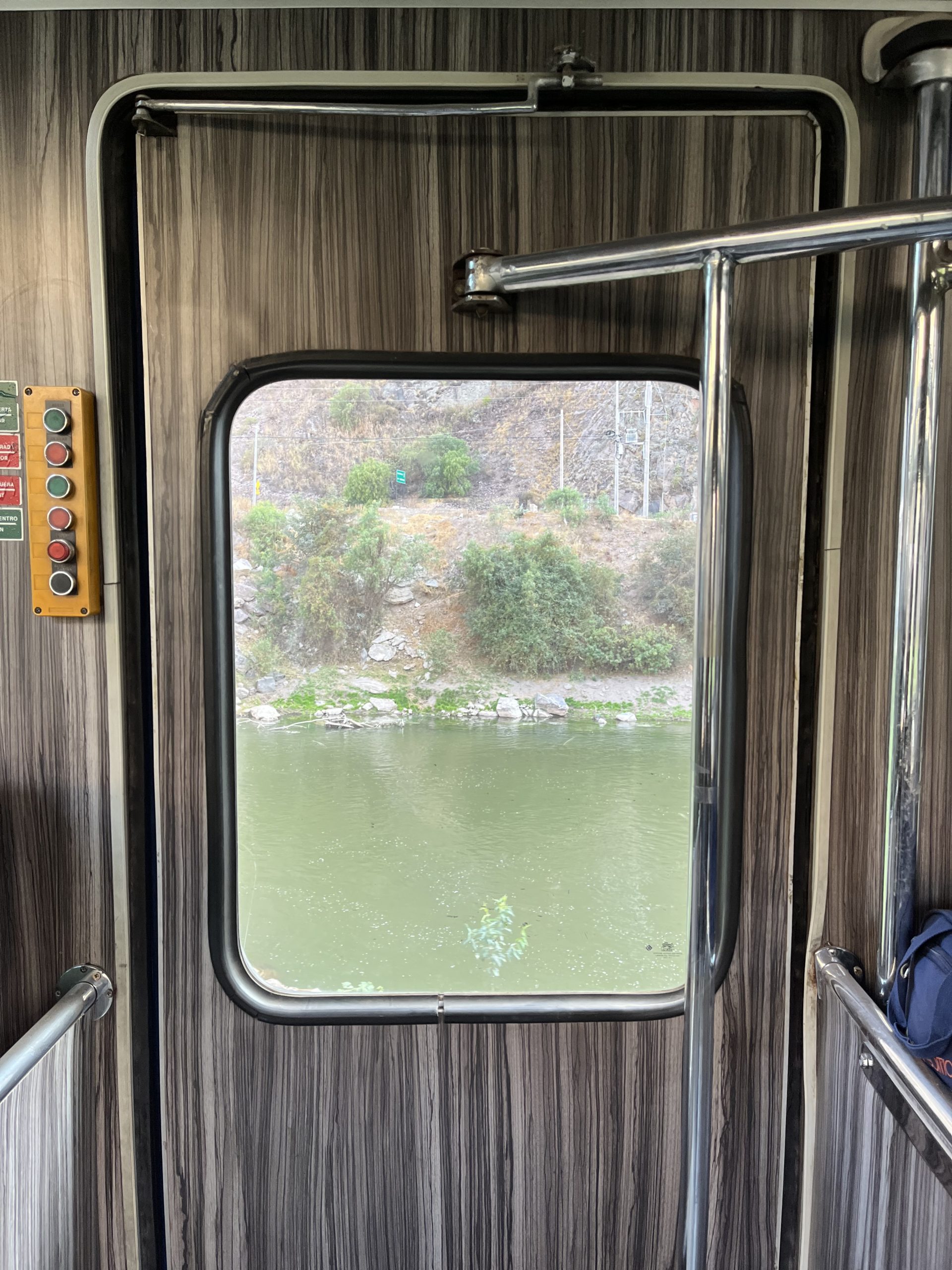 PeruRail_Machu_Picchu_3-scaled - Machu Picchu: una guía para disfrutar del misticismo de los incas