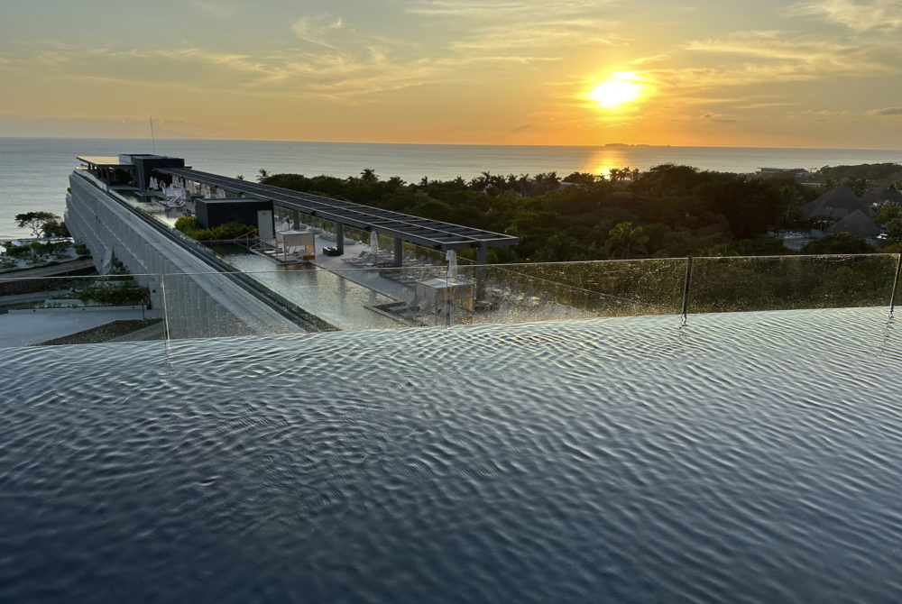 Punta-Mita2-1000x670 - Qué hacer en Punta Mita: la guía más completa sobre comer, actividades y hoteles en la bonita aldea pesquera