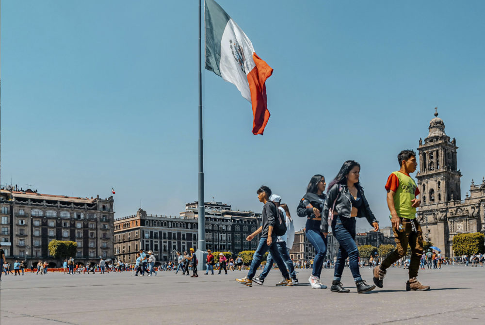 Zocalo-CDMX-1000x670 - 7 restaurantes de la CDMX con buena vista al Zócalo para celebrar el Día de la Independencia 2024