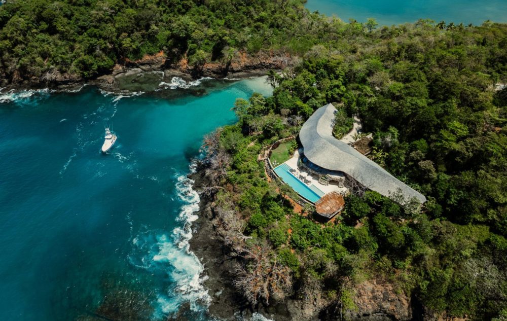 Casa Cavada, una impresionante villa de lujo en Islas Secas, el paraíso privado de Panamá 