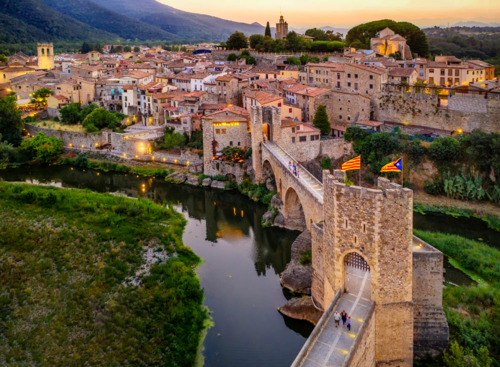 iStock-1170256613-1000x735 - Estos son los pueblos más bonitos de España: 1 por cada comunidad autónoma