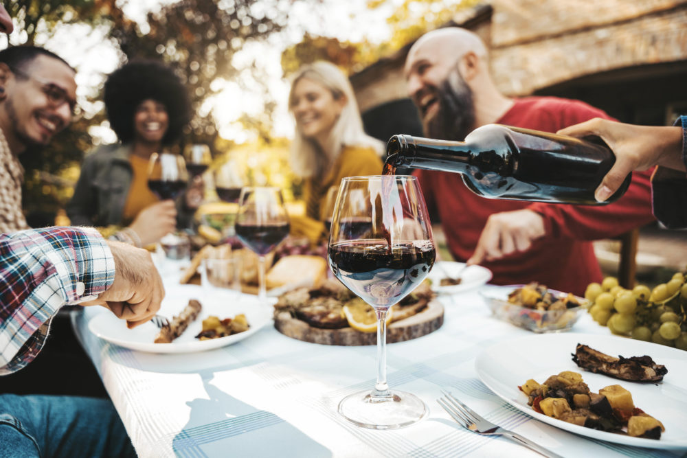iStock-1834778906-1000x667 - 7 restaurantes de campo cerca de la Ciudad de Buenos Aires para una escapada de fin de semana