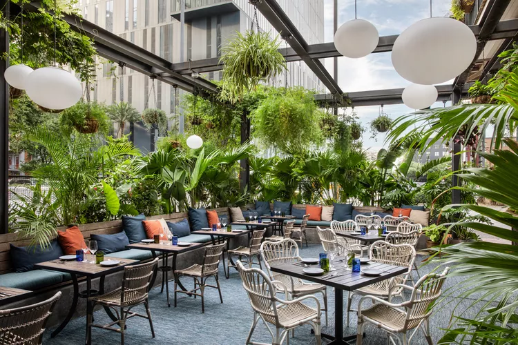 image-5 - Por si alguna vez pensaste en quedarte a dormir en un restaurante