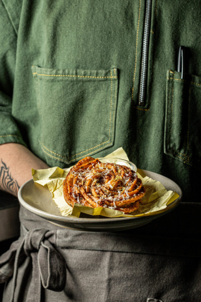 CHURRO-3-1-667x1000 - Voraz: el restaurante en un antiguo taller mecánico liderado por N4NO Padilla