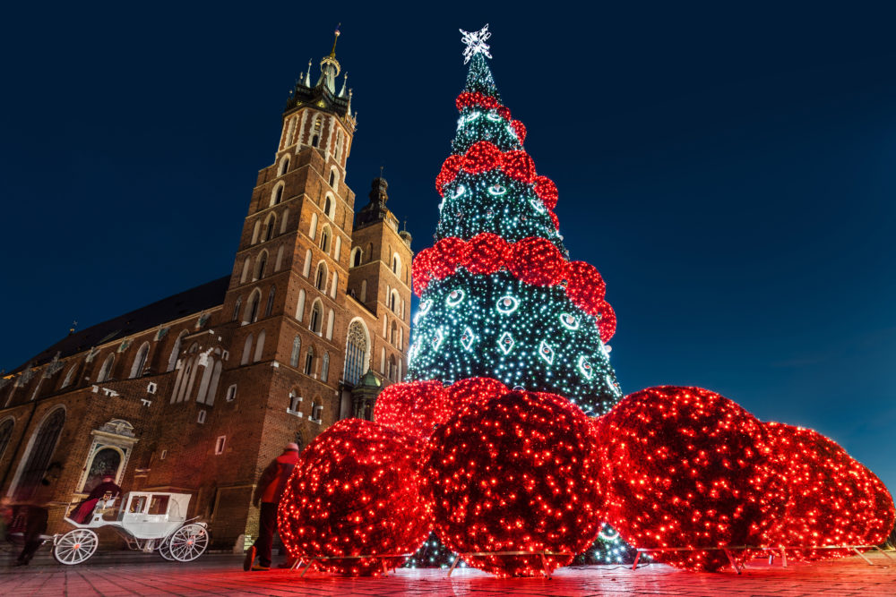 Cracovia-en-Navidad-1000x667 - Estos son algunos de los mejores mercados navideños en Europa