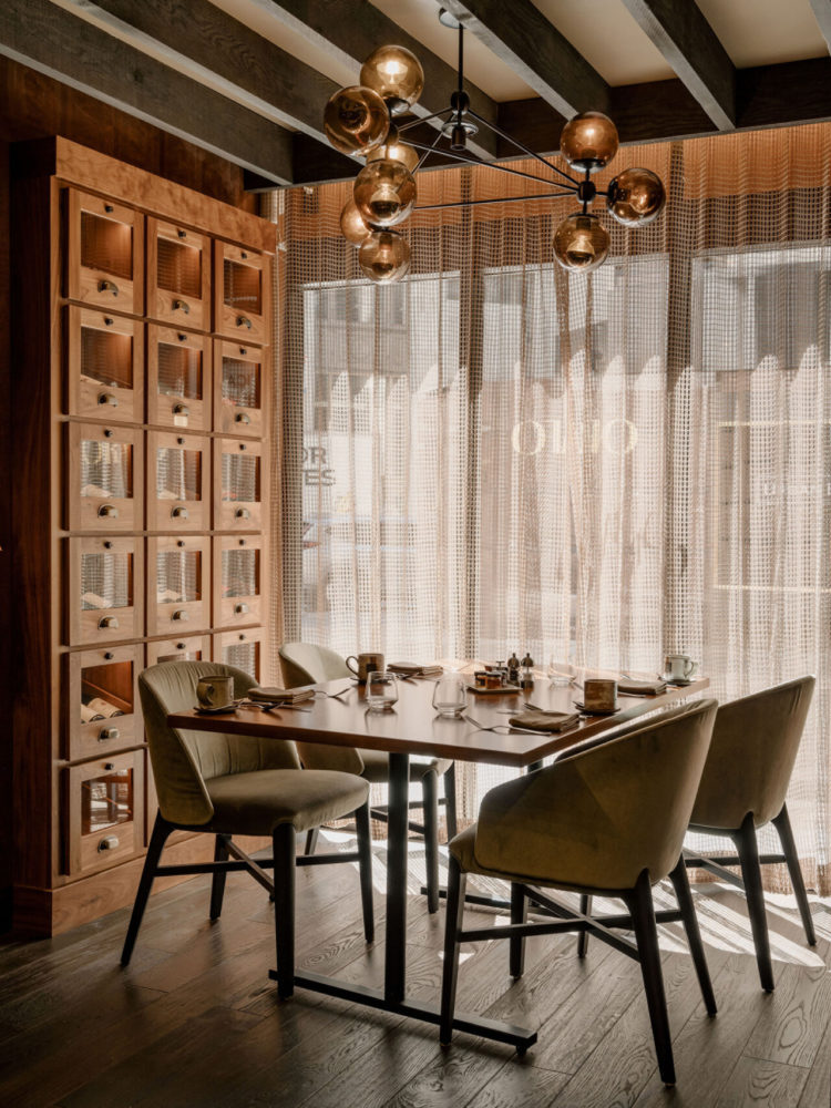 EMB_418-750x1000 - Four Seasons at Embarcadero: disfrutar San Francisco desde las alturas