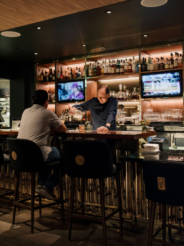 EMB_419-750x1000 - Four Seasons at Embarcadero: disfrutar San Francisco desde las alturas