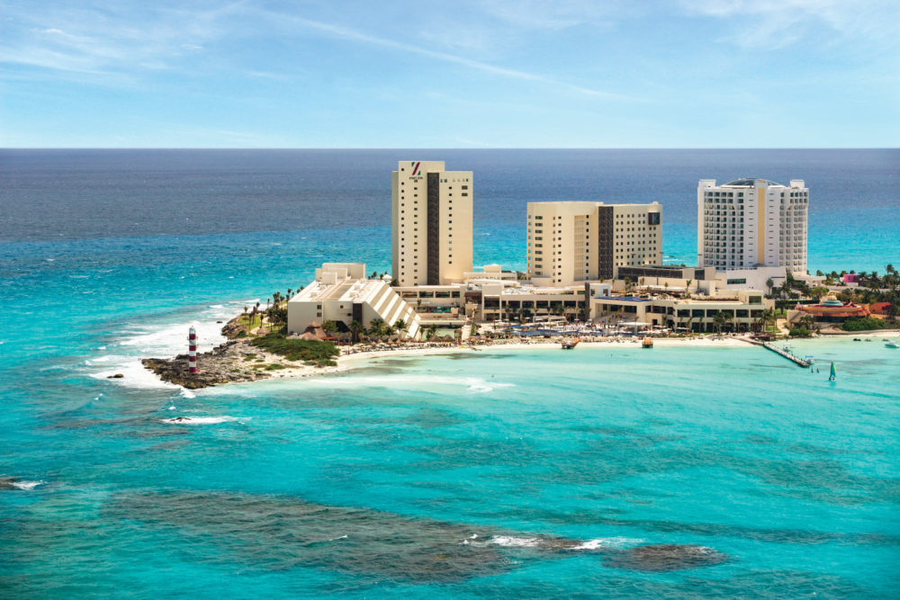 Hyatt-Ziva-Cancun-Aerial-1000x667 - Explora el lujo todo incluido de Hyatt Ziva Cancún y Hyatt Zilara Cancún