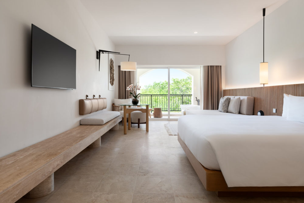Kimpton-Tres-Rios-Studio-Suite-Soaker-Tub-Mangrove-View-King-2-1000x667 - Descubre Kimpton Tres Ríos: el nuevo resort todo incluido en la Riviera Maya
