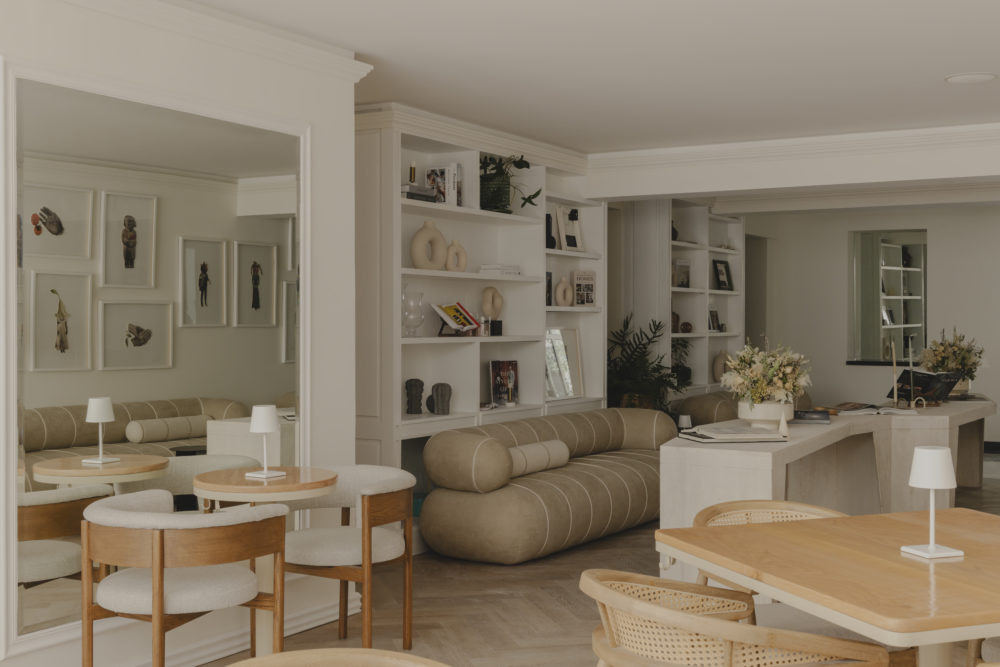 Recepcion-1000x667 - Casona: hospédate en una construcción de 100 años en la colonia Roma 