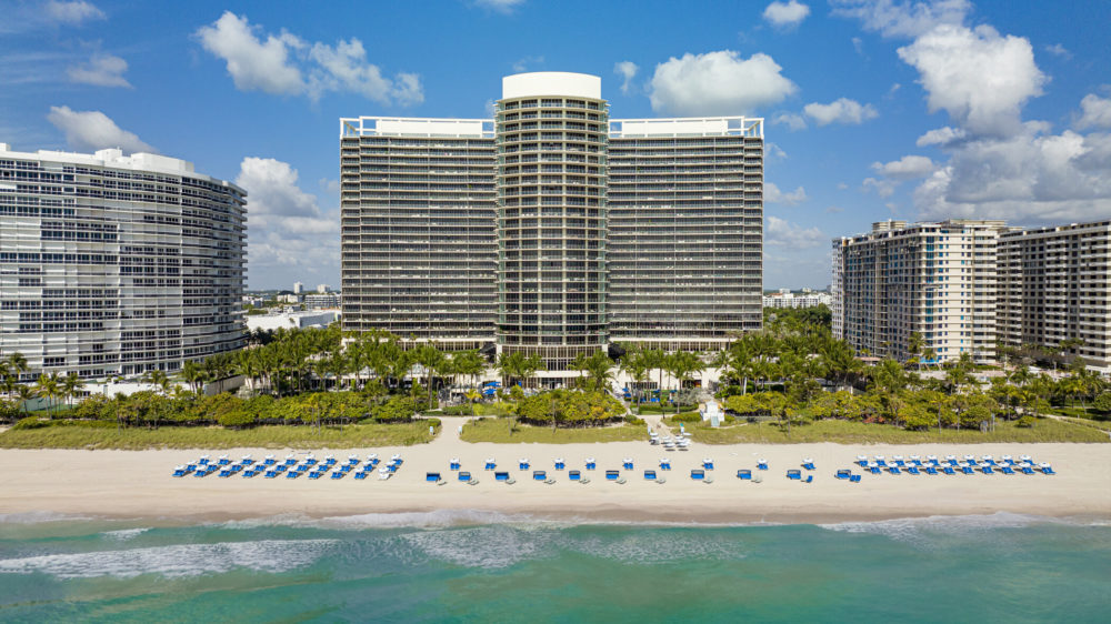 The-St.-Regis-Bal-Harbour-1000x562 - Cuatro hoteles para hospedarse en Bal Harbour, Miami   