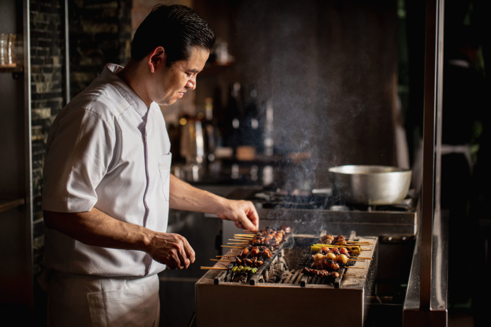 brochetas-1000x667 - Hiyoko, el primer restaurante especializado en yakitori en México 