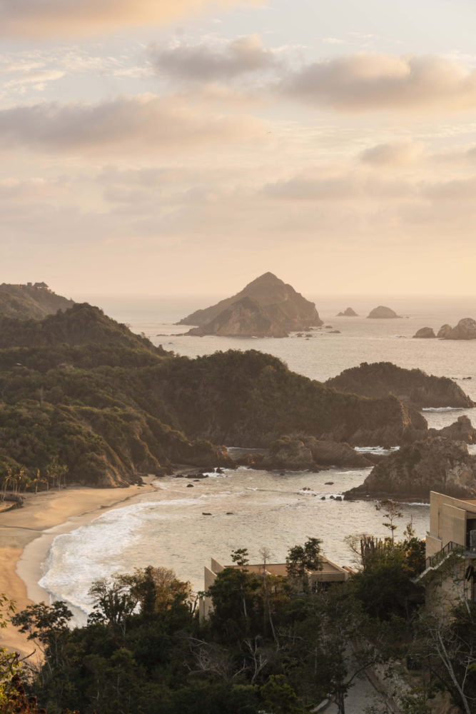 calido-escape-invernal-667x1000 - Four Seasons Tamarindo: un cálido escape invernal