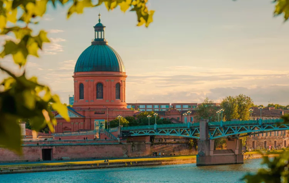 Este suburbio poco conocido en Francia es tendencia para 2025