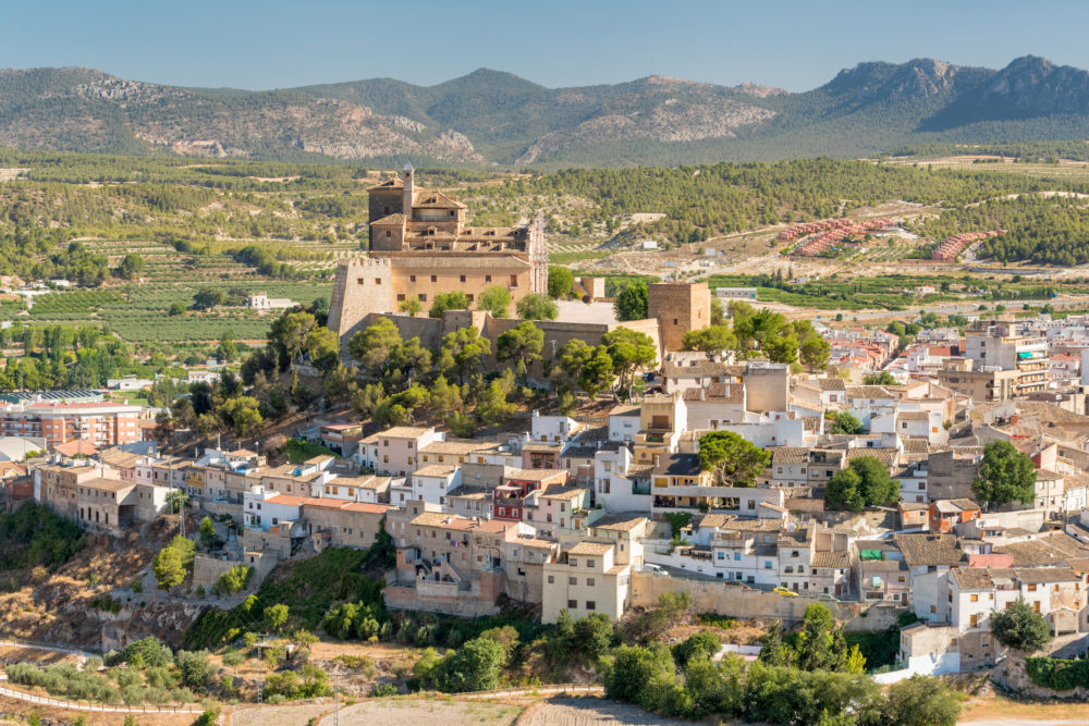 Caravaca-de-la-Cruz-Murcia-Espana-1000x667 - 3 rutas turísticas en España para recorrer el país