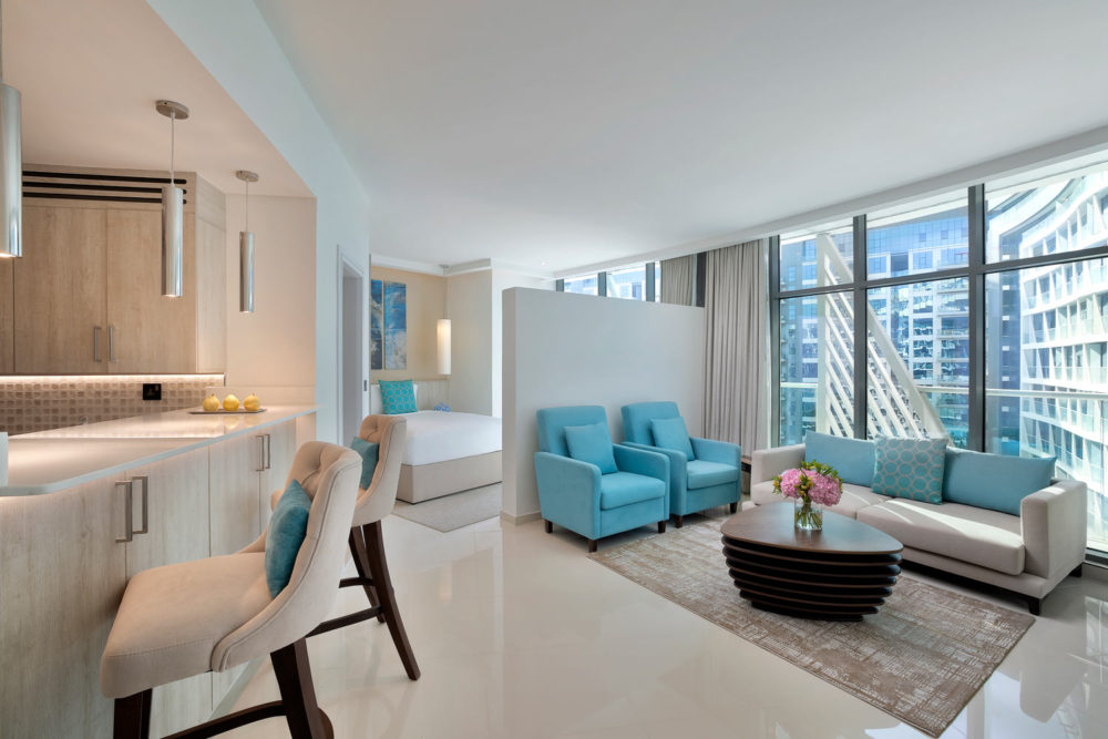 NH_Collection_Dubai_The_Palm_Superior_Studio_Living_Area-1000x667 - Una experiencia sensorial
