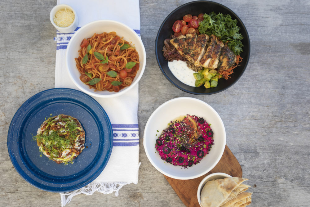 Seleccion-de-platillos-1000x667 - Bienestar, diversión y naturaleza en Lula Seaside Boutique Hotel