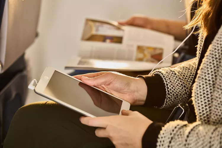Wi-fi-gratuito-en-avion - 9 beneficios gratuitos que puedes obtener al volar en clase económica