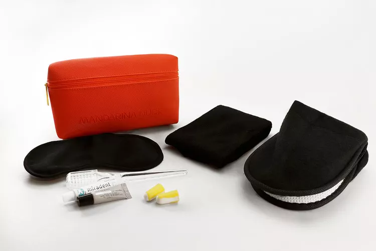 kit-tocador-Turkish-Airlines - 9 beneficios gratuitos que puedes obtener al volar en clase económica