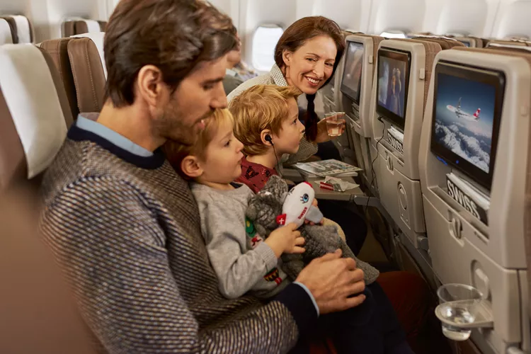 peluche-de-Swiss-Air - 9 beneficios gratuitos que puedes obtener al volar en clase económica