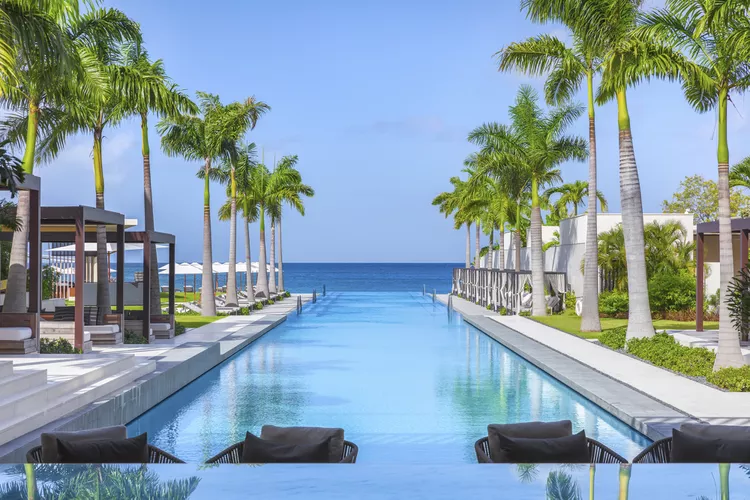 piscina-infinita-de-Silversands-Grand-Anse - Granada, la isla caribeña que está por convertirse en el próximo gran destino