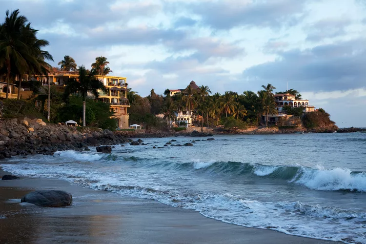 sayulita-mexico-beach - Esta ruta por la costa de México es el plan ideal para una escapada romántica