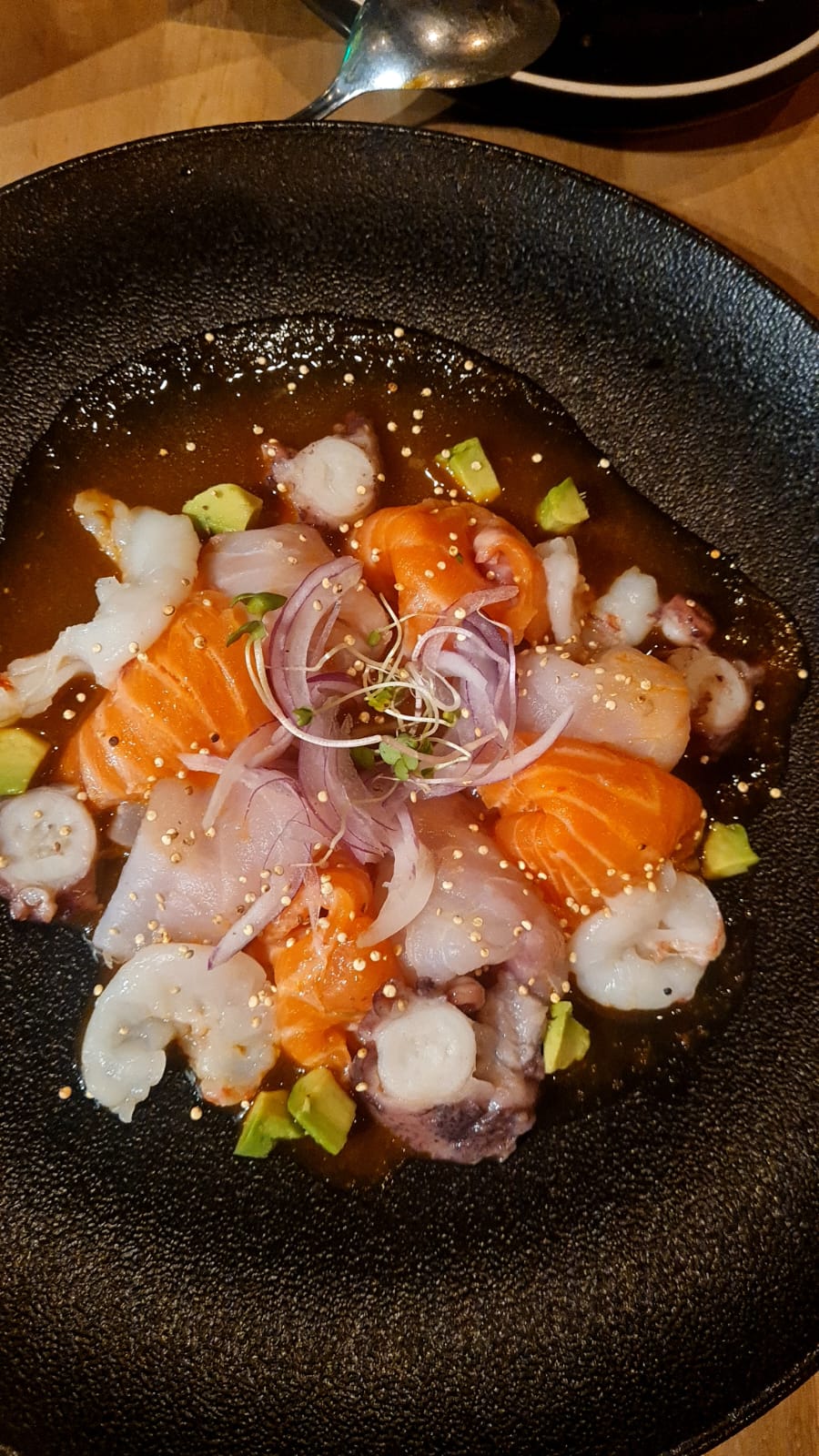 El chef José Zapata abrió una nueva sucursal del restaurante ícono del Barrio Mugica en uno de los corredores gastronómicos más top de Buenos Aires