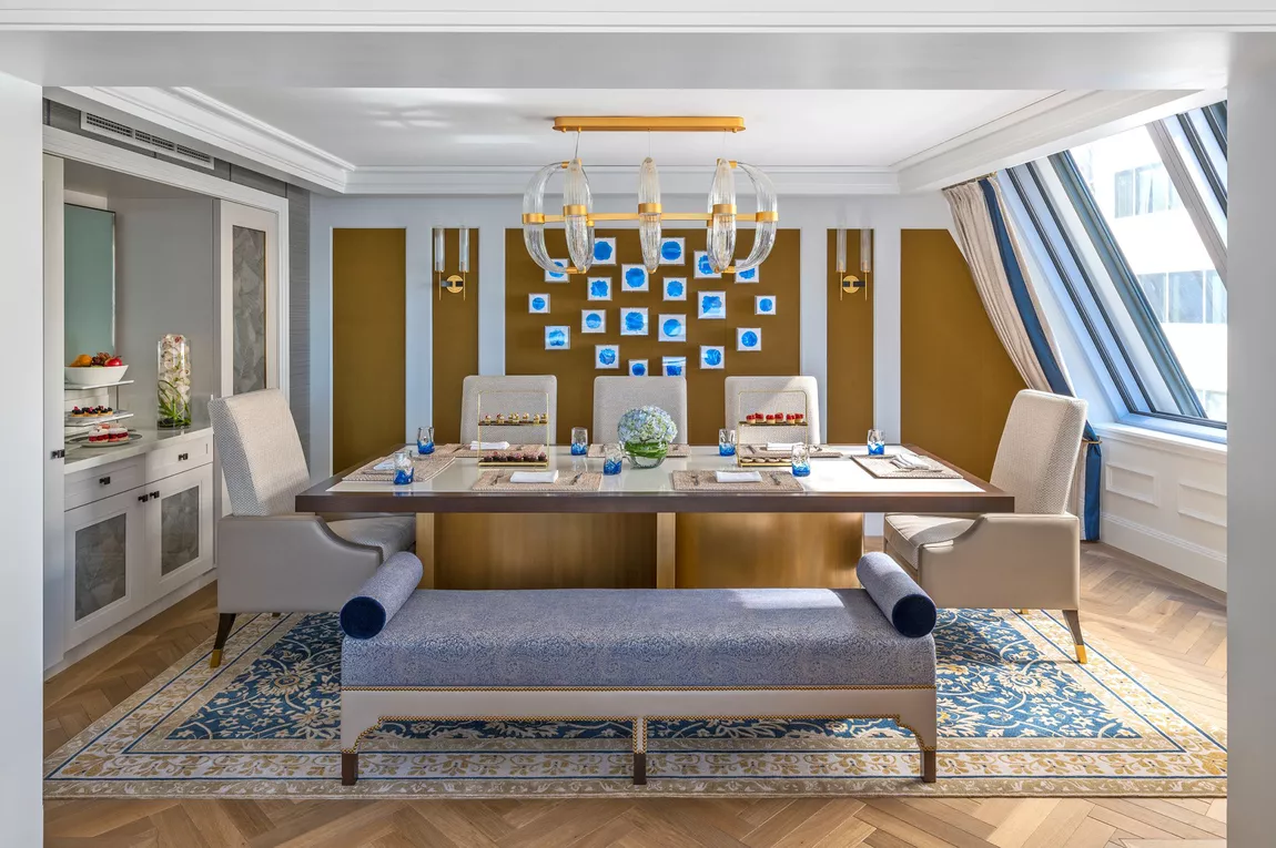 comedor-chairman-suite - Este hotel en Boston acaba ser renovado por 200 millones de dólares