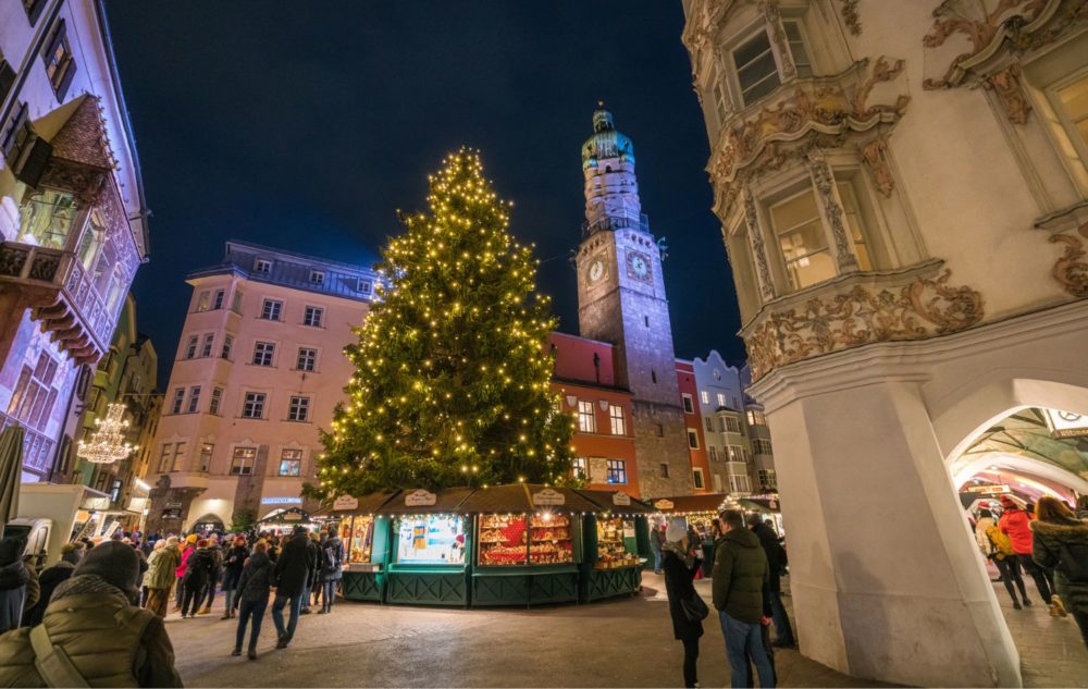 mercado-navideno-europa-Innsbruck-1000x633 - Este adorable pueblo de montaña tiene los mercados navideños más festivos de Europa
