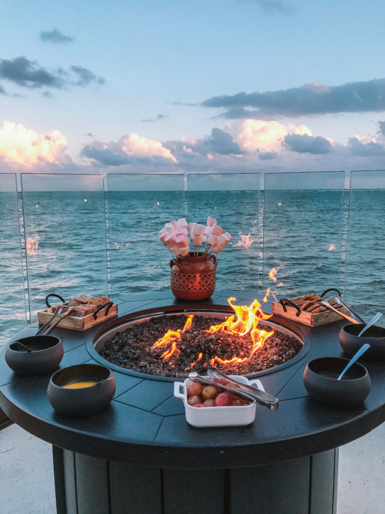 IRRC_FB_Food_Firepit_Setup_001-750x1000 - Margaritaville Island Reserve Riviera Maya & Riviera Cancún, un estilo de vida hecho hotel