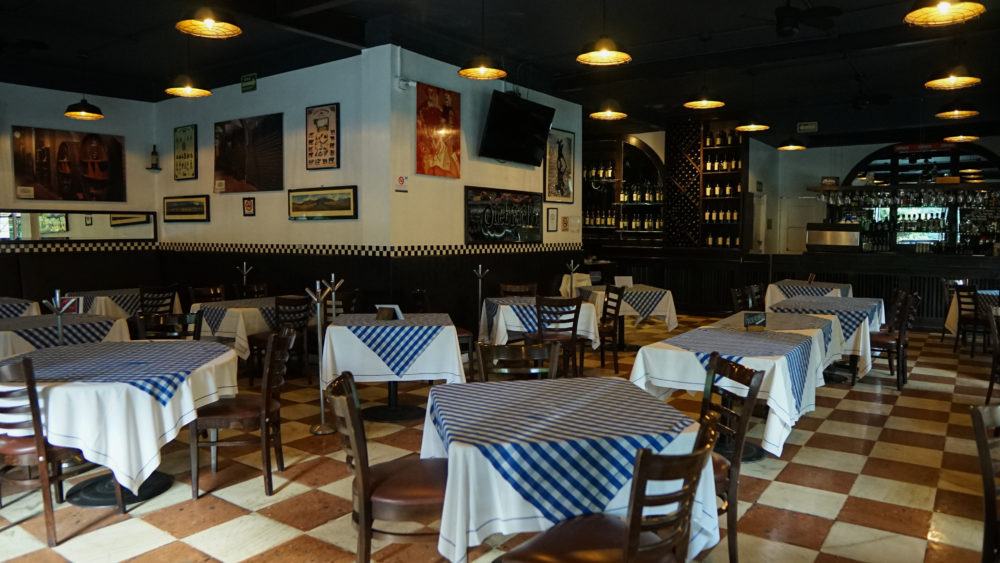 Restaurantes clásicos en CDMX: Quebracho, parrilla argentina como en un bodegón 